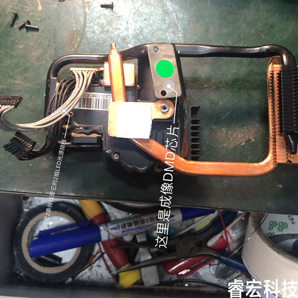 坚果P2投影机维修拆解光路